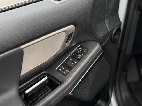 Used 2025 Ford Expedition Active AWD/4WD image 16