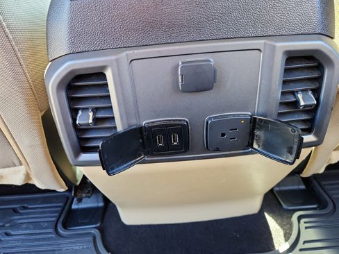 Used 2018 Ford F150 XLT w/ Equipment Group 302A Luxury image 39