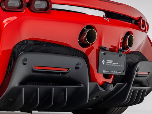 Used 2021 Ferrari SF90 Stradale image 10