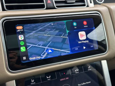 Used 2018 Land Rover Range Rover Long Wheelbase Supercharged image 37