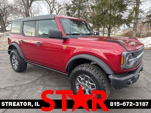 New 2025 Ford Bronco Badlands image 1