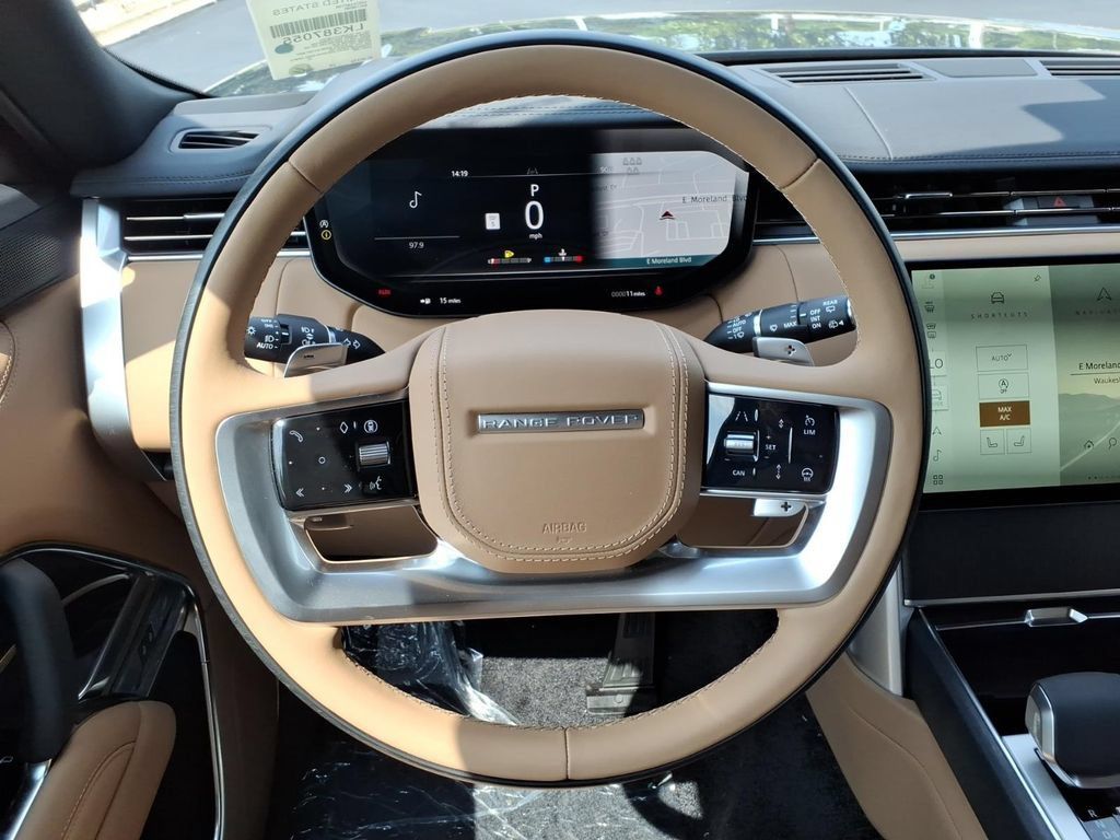 New 2026 Land Rover Range Rover Long Wheelbase SE AWD/4WD image 16