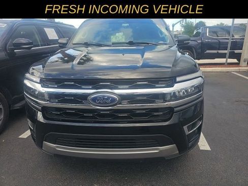 Used 2024 Ford Expedition Max Limited image 2