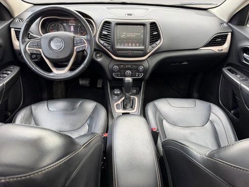 Used 2015 Jeep Cherokee Limited image 10