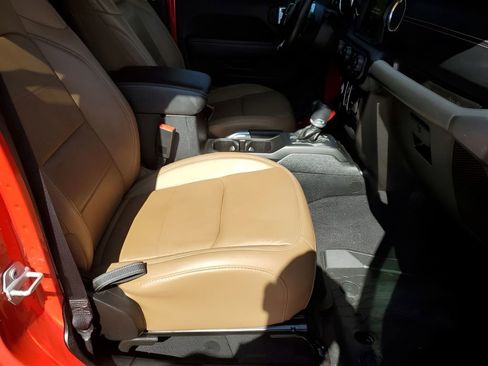 Used 2020 Jeep Gladiator Overland image 15