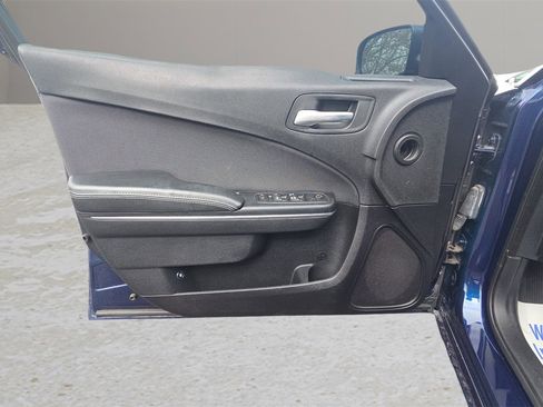 Used 2016 Dodge Charger SE image 26