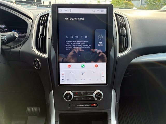 Certified 2024 Ford Edge SEL w/ Convenience Package AWD/4WD image 15