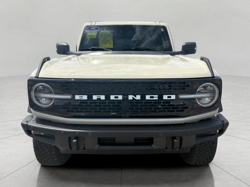Used 2025 Ford Bronco Badlands AWD/4WD image 3