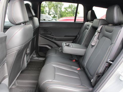 New 2026 Jeep Cherokee Limited AWD/4WD image 18