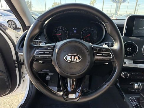 Used 2019 Kia Stinger image 8