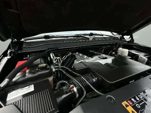 Used 2019 Cadillac Escalade ESV Premium Luxury image 55