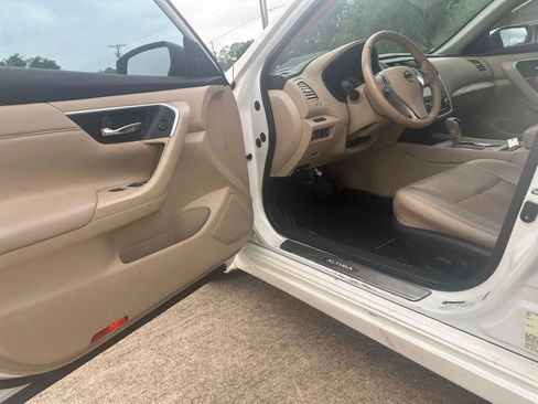 Used 2016 Nissan Altima 2.5 SL w/ 2.5 Technology w/LED Package image 11