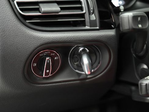 Used 2023 Porsche Macan image 41