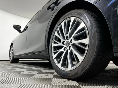 Used 2021 Lexus ES 350 w/ Premium Package image 9