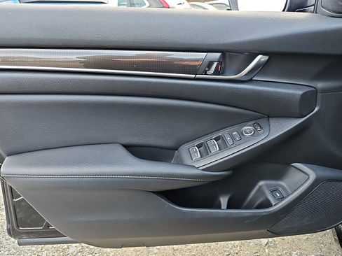 Certified 2022 Honda Accord Sport image 13