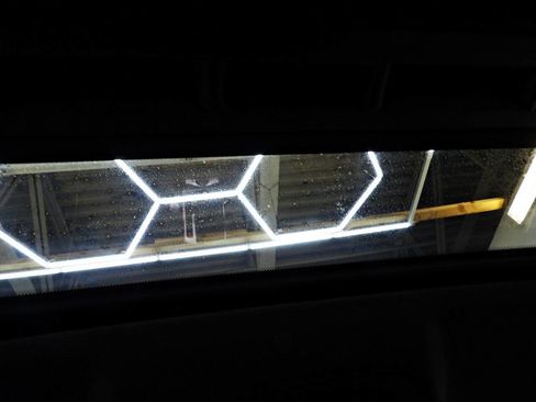 Used 2016 Audi A4 2.0T Premium Plus w/ Technology Package image 18