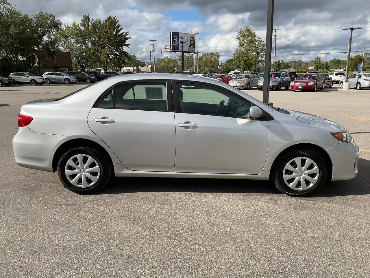 Used 2011 Toyota Corolla LE FWD image 9