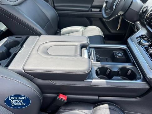 New 2026 Ford Expedition Max Platinum w/ Driver's Package AWD/4WD image 44