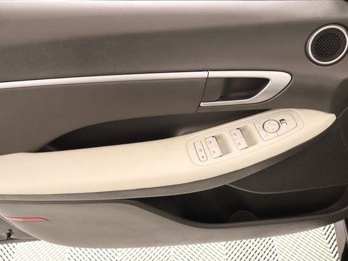 Used 2025 Hyundai Sonata SEL FWD image 15