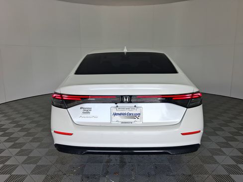 Used 2024 Honda Accord LX image 9