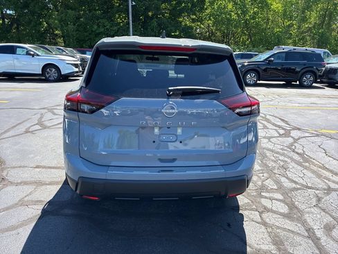 New 2026 Nissan Rogue SV w/ Cold Weather Package AWD/4WD image 6