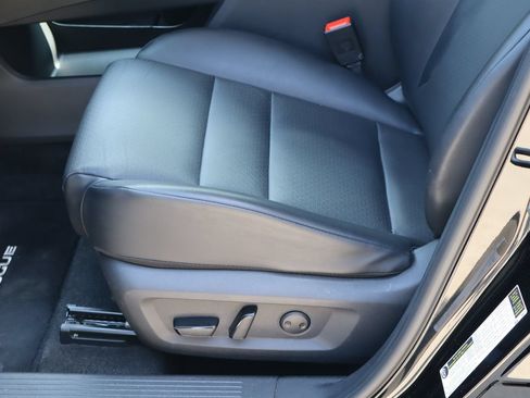 Used 2021 Nissan Rogue SV w/ Premium Package FWD image 15
