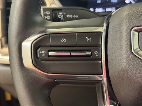 Used 2024 GMC Canyon Denali AWD/4WD image 34