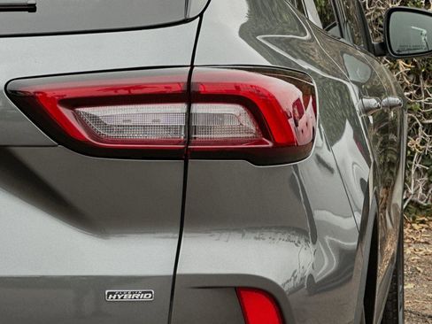 New 2024 Ford Escape SE w/ PHEV Premium Package image 6