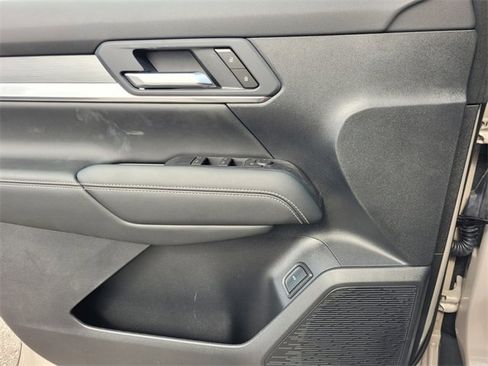 New 2026 GMC Terrain Elevation w/ Elevation Premium Package image 19