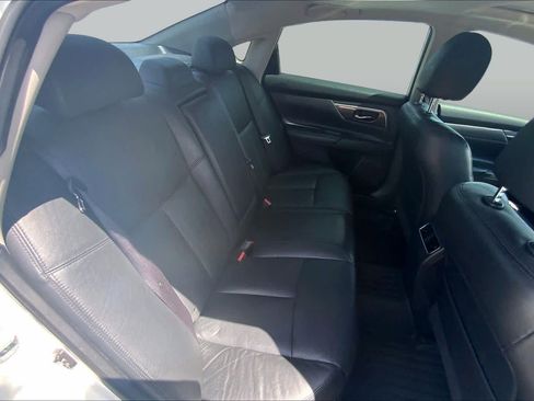 Used 2014 Nissan Altima 3.5 SL w/ Technology Package FWD image 19