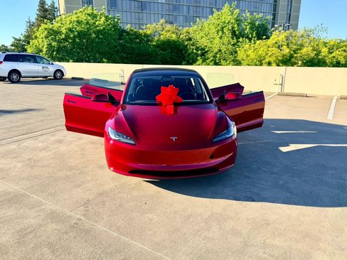 Used 2024 Tesla Model 3 Long Range AWD/4WD image 22
