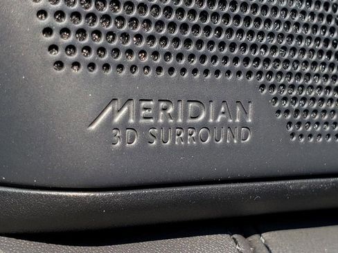 New 2025 Land Rover Range Rover SE image 19