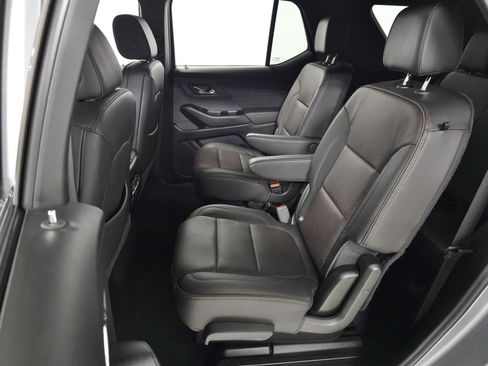 Used 2023 Chevrolet Traverse High Country w/ LPO, Floor Liner Package AWD/4WD image 39