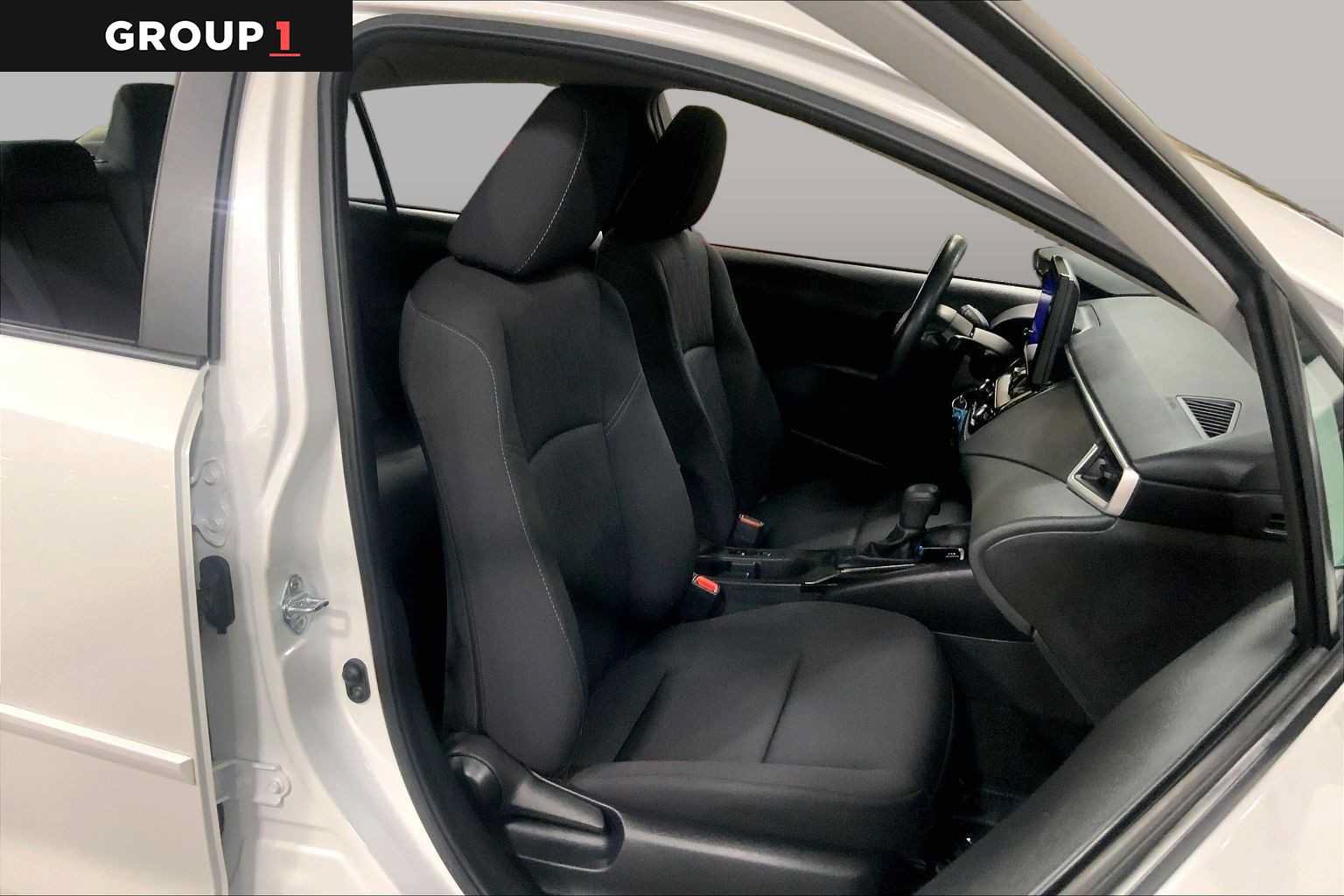 Certified 2025 Toyota Corolla LE FWD image 9