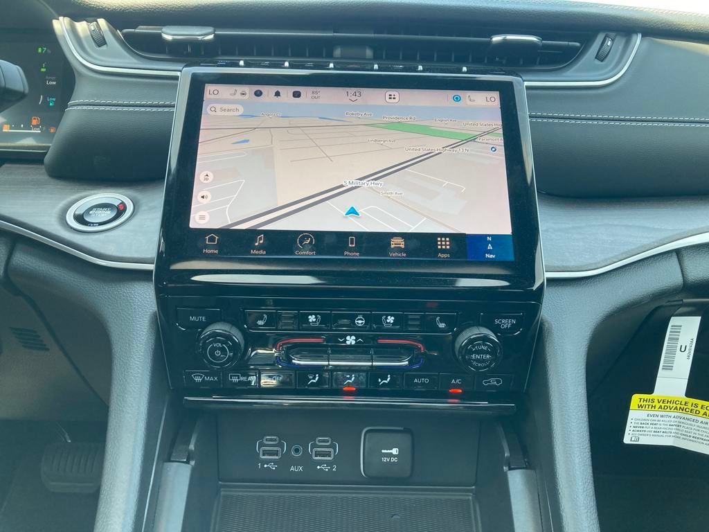 New 2024 Jeep Grand Cherokee Limited 4xe w/ Luxury Tech Group II AWD/4WD image 19