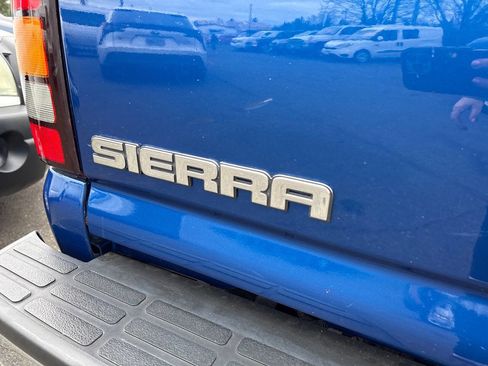 Used 2004 GMC Sierra 1500 SLE w/ Light Duty Power Package image 9
