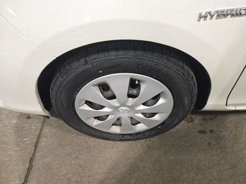 Used 2012 Toyota Prius C Three image 10