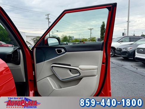 Used 2024 Kia Soul EX FWD image 38