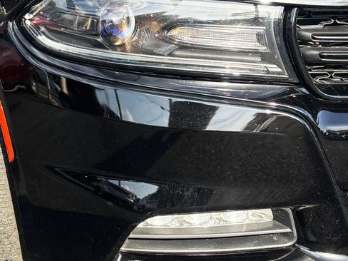 Used 2015 Dodge Charger SXT RWD image 7