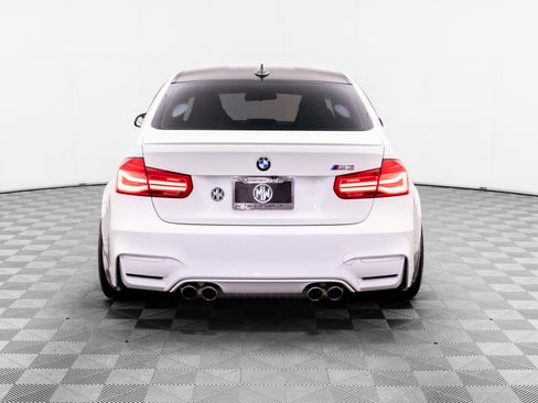 Used 2018 BMW M3 RWD image 4