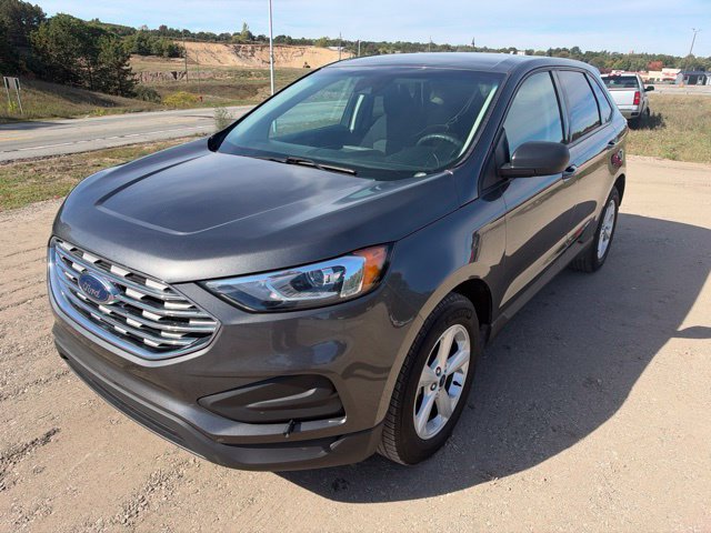 Used 2020 Ford Edge SE FWD image 3