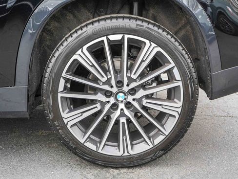 Used 2025 BMW X1 xDrive28i w/ Technology Package image 8