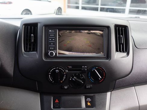 Used 2020 Nissan NV200 SV w/ Back Door Glass Package image 26