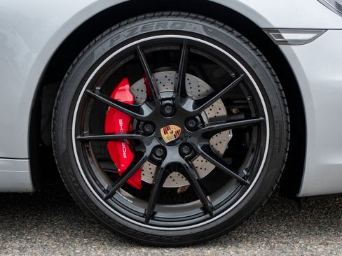 Used 2015 Porsche 911 Carrera S image 18