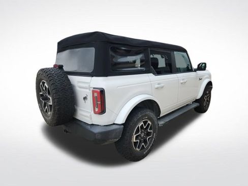 Used 2021 Ford Bronco Outer Banks AWD/4WD image 9