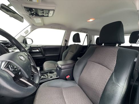 Used 2019 Toyota 4Runner TRD Off-Road AWD/4WD image 17