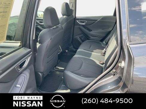 Used 2019 Subaru Forester Premium AWD/4WD image 14