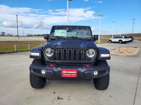 New 2026 Jeep Wrangler Unlimited Rubicon w/ Technology Group AWD/4WD image 8