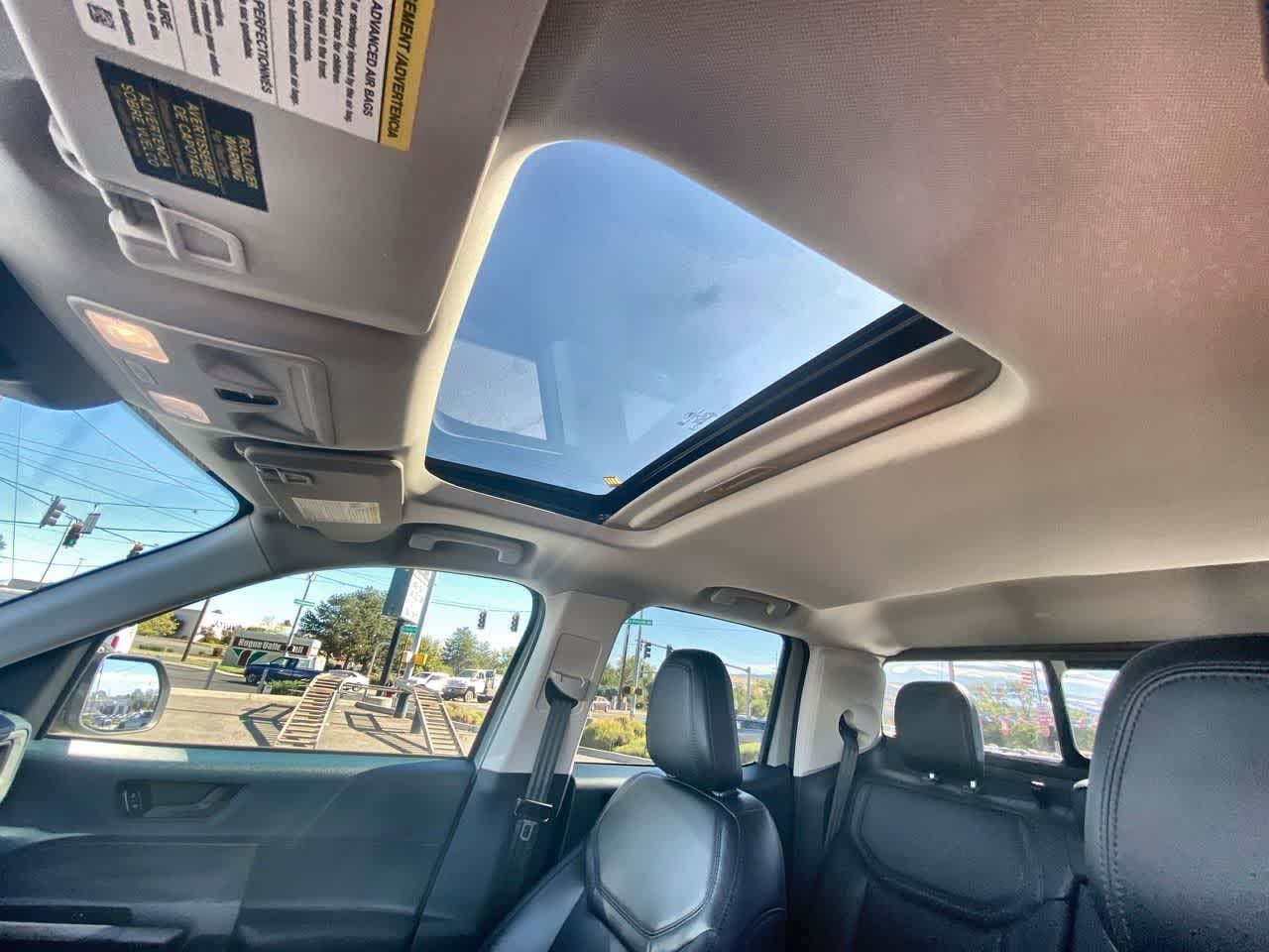 Used 2023 Ford Maverick Lariat w/ Lariat Luxury Package FWD image 22