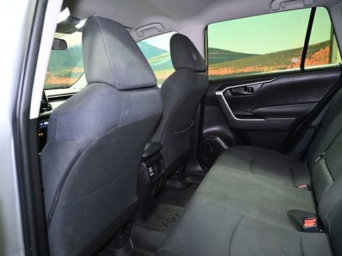 Used 2022 Toyota RAV4 LE image 41